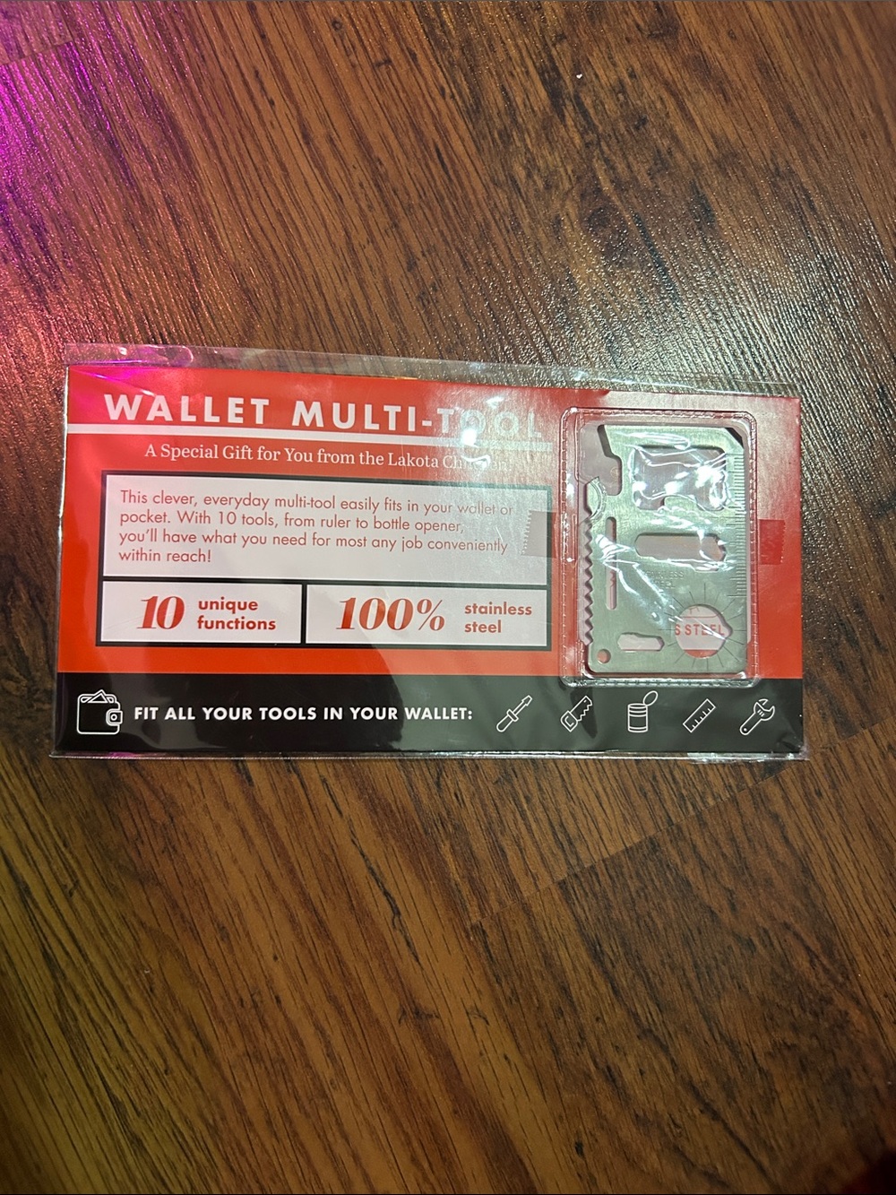 Wallet Multi-Tool Card - Red Stainless Steel C1.RBk.